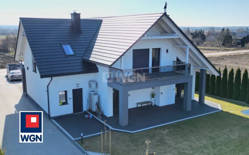 Dom na  sprzedaż Chełmce - Nowoczesny dom z halą - działka 6600m2